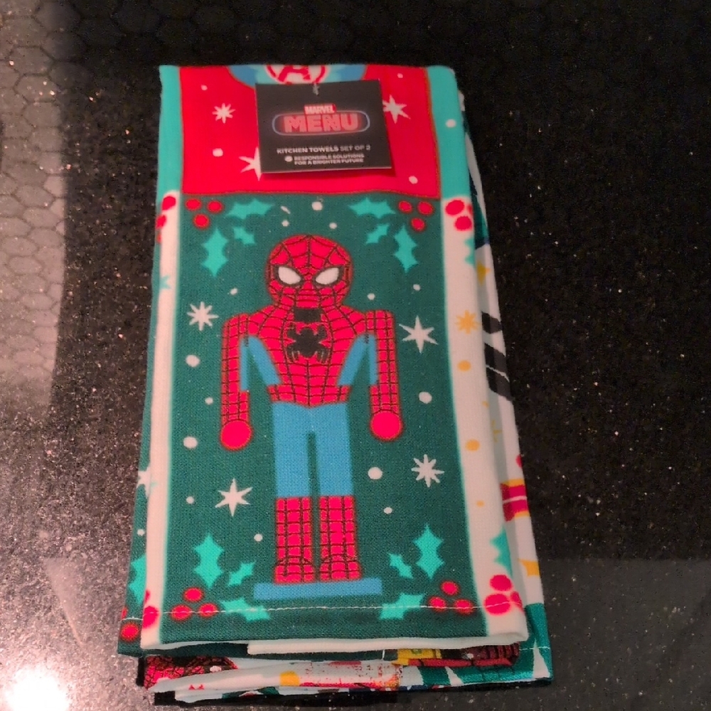 Marvel Holiday Nutcracker Superheroes Kitchen Towels